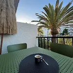 The Little Jewel With Ocean View - Americas Apartman *