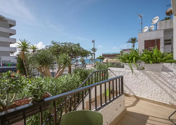 The Little Jewel With Ocean View - Americas Apartment